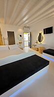 Elli Tropical Suites