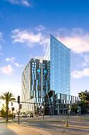Tru By Hilton Chillan Ferrat