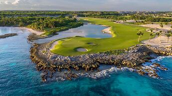 Cozy 1BR w Balcony Pool Beach Access Cap Cana