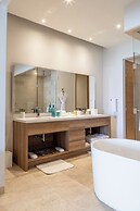 Live Aqua Private Residences La Paz