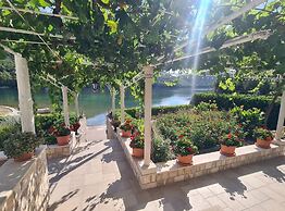 Apartment Ana Broce
