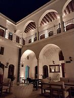 ORPHEUS BOUTİQUE HOTEL