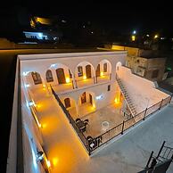 ORPHEUS BOUTİQUE HOTEL
