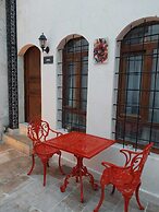 ORPHEUS BOUTİQUE HOTEL