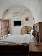 ORPHEUS BOUTİQUE HOTEL