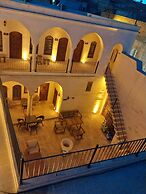 ORPHEUS BOUTİQUE HOTEL