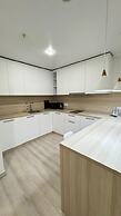 Yes apartments by botanical garden