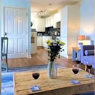 Stunning Coastal Retreat -mins From Harbour/beach