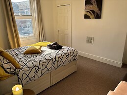 Cozy Coastal Getaway in North Shields