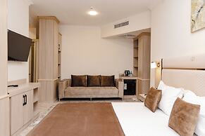 Art Royal Hotel