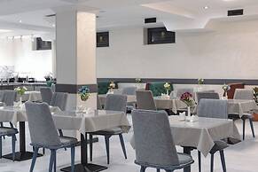Art Royal Hotel