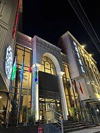 Art Royal Hotel