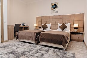 Art Royal Hotel