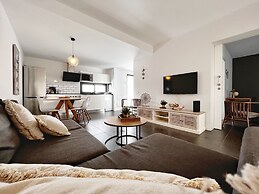 Apartment - Sleeps 4 - Parking - Beach Close