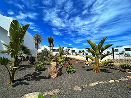 Apartment - Sleeps 4 - Parking - Beach Close