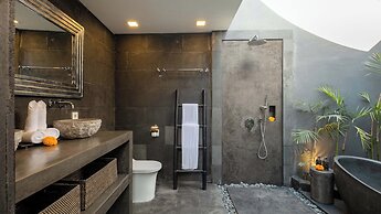 Alarte Estate by Villa Finder