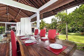 Alarte Estate by Villa Finder