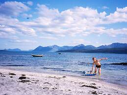 6 Person Holiday Home in Borkenes