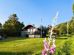 6 Person Holiday Home in Borkenes