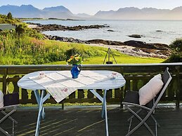 6 Person Holiday Home in Borkenes