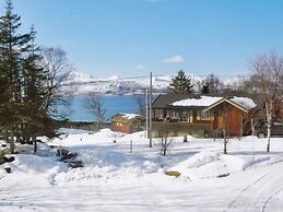 6 Person Holiday Home in Borkenes