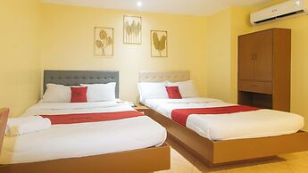 Reddoorz at Comfy Inn Ermita Manila