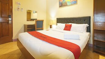 Reddoorz at Comfy Inn Ermita Manila