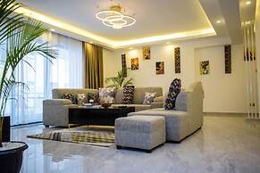 Lux Suites Royal Oaks Residency