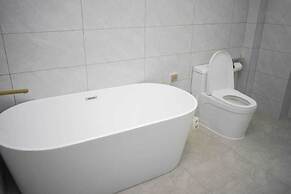 Lux Suites Royal Oaks Residency