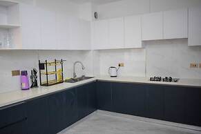 Lux Suites Royal Oaks Residency
