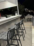 Kaloniki Rooms & Suites