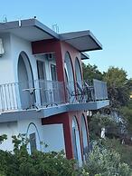 Kaloniki Rooms & Suites