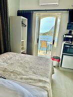 Kaloniki Rooms & Suites