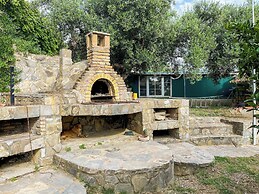 Rose Of Crete