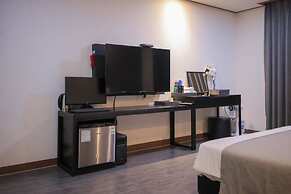 Yeosu ZAVA Hotel