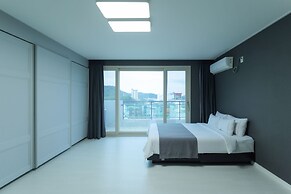 Yeosu ZAVA Hotel