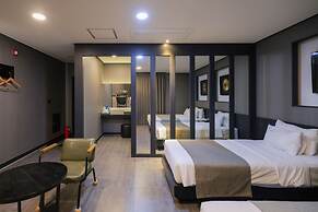 Yeosu ZAVA Hotel