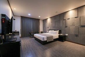 Yeosu ZAVA Hotel