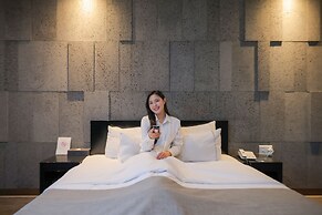 Yeosu ZAVA Hotel