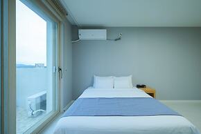 Yeosu ZAVA Hotel