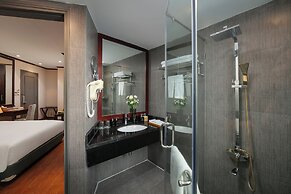 May De Ville Corner Hotel
