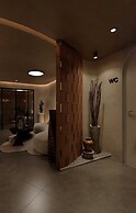 May De Ville Corner Hotel