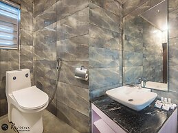 Hotel Riviera By Mount view