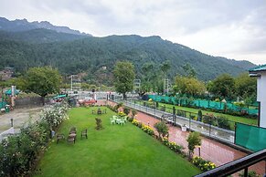 Hotel Riviera By Mount view