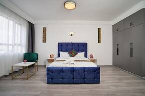 Lux Suites Platinum Oak Residency