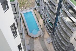 Lux Suites Platinum Oak Residency