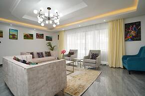 Lux Suites Platinum Oak Residency