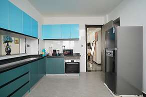 Lux Suites Platinum Oak Residency