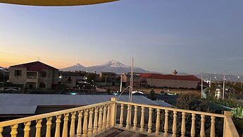Otyak Plaza Hotel