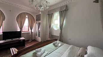 Otyak Plaza Hotel